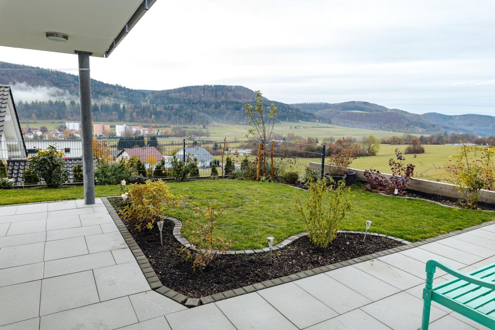 Atemberaubender Ausblick Mit Premium-Wanderwegen Vor Der Haustuer Apartment Albstadt Ngoại thất bức ảnh